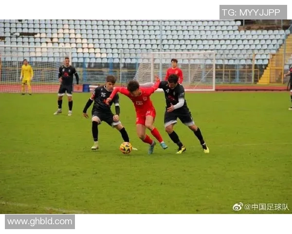 足球球队海外拉练成果显著提升战斗力与团队默契展现全新面貌