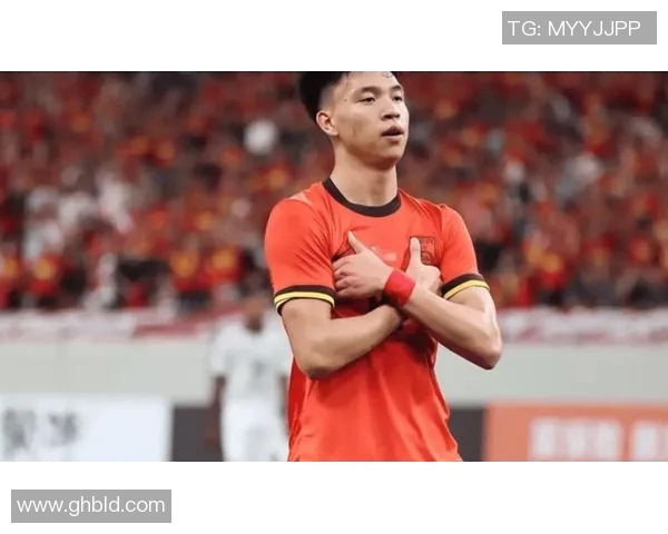 王钰栋在U23比赛中展现前场牵制作用助力球队进攻策略分析