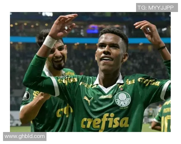 巴黎圣日耳曼宣布签下巴西天才射手，刷新法甲最高转会纪录