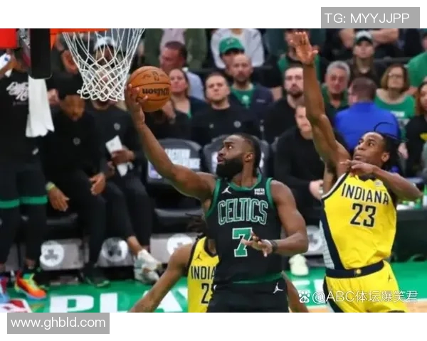 凯尔特人主场大胜独行者，保持不败纪录继续领跑东部联盟